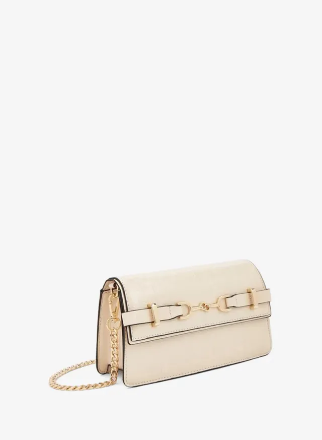 Textured Crossbody Bag With Chain Strap – صورة 3