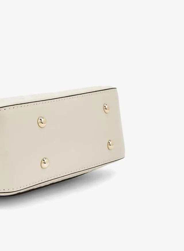 Monogram Embossed Crossbody Bag With Detachable Shoulder Strap – صورة 6