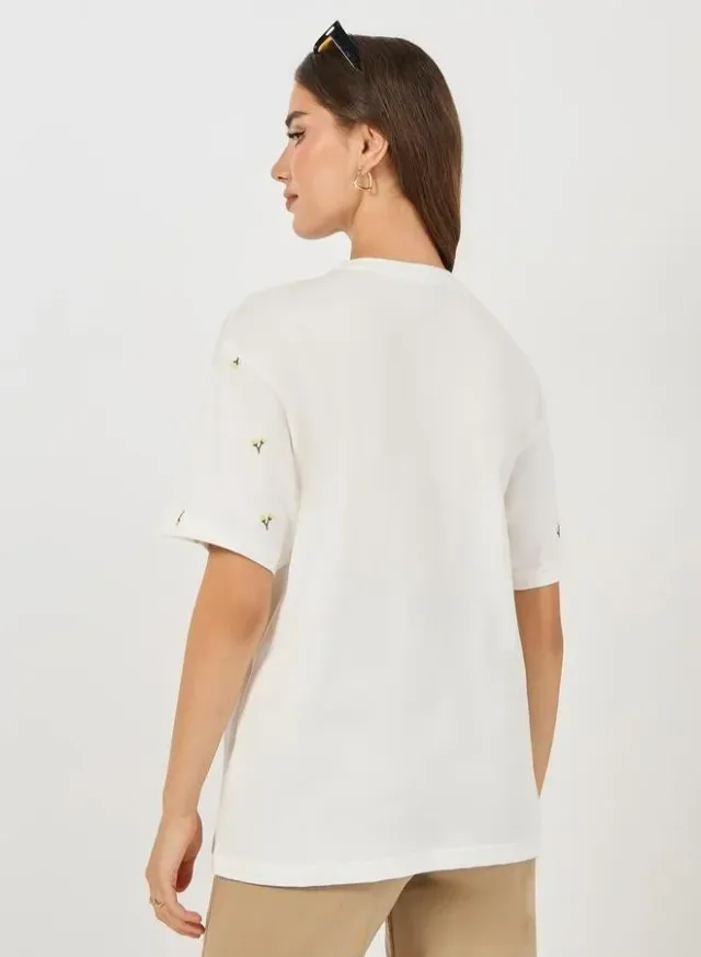 Women's Embroidered Oversized T-Shirt Beige – image 5