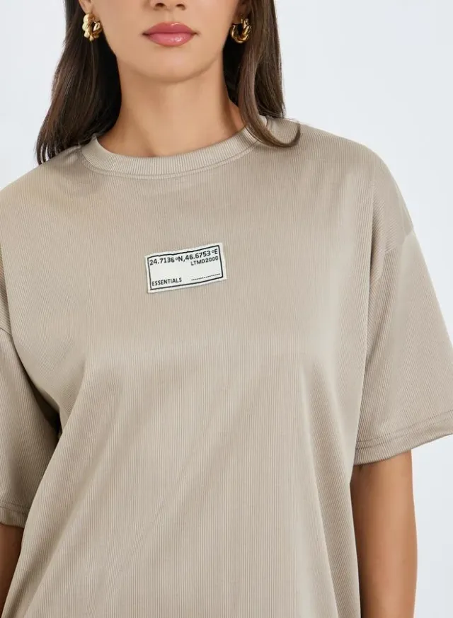 Embroidered Oversized T-Shirt Beige – image 4