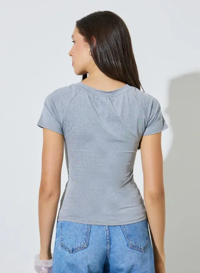 Ribbon Detail Fitted T-Shirt Burgundy – image 4
