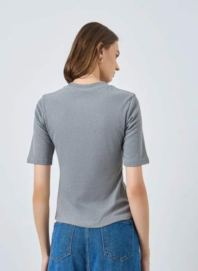 Ribbon Detail Fitted T-Shirt Burgundy – image 4