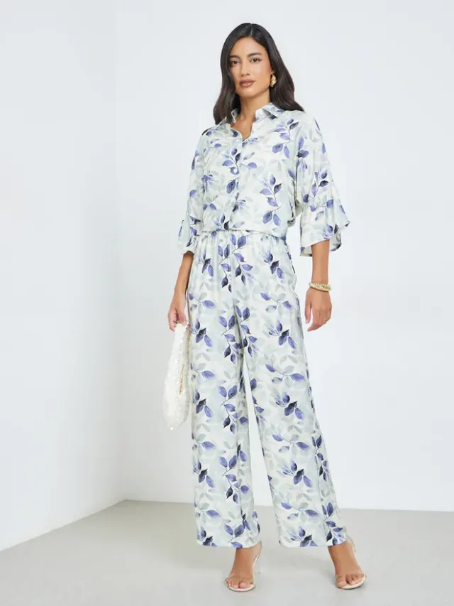 Off-White Printed Viscose Blend Shirt and Pants Co-Ords for Women – image 5