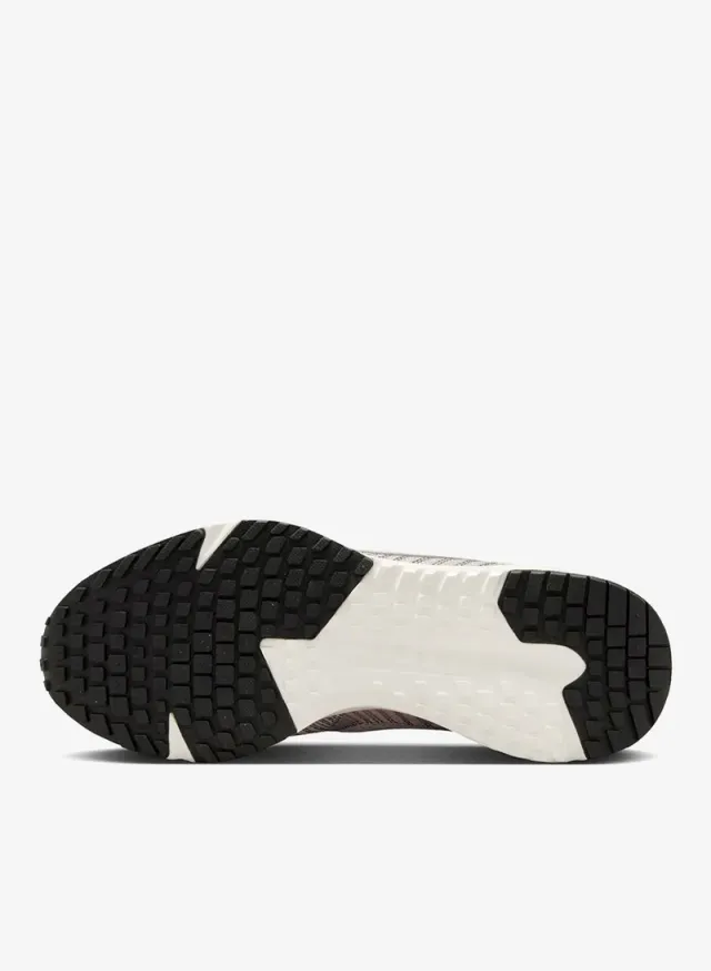 Women's Run Defy Running Shoes – image 6
