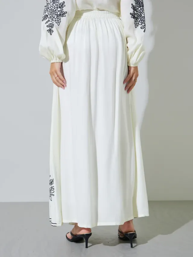 Embroidered Hem A-Line Maxi Skirt Off White – image 5