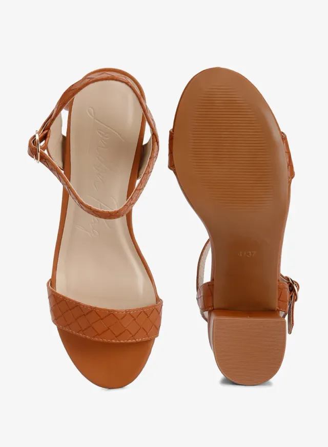 Strap Block Heel Sandals Cream – image 4
