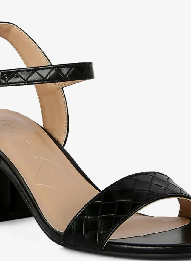Strap Block Heel Sandals Cream – image 5