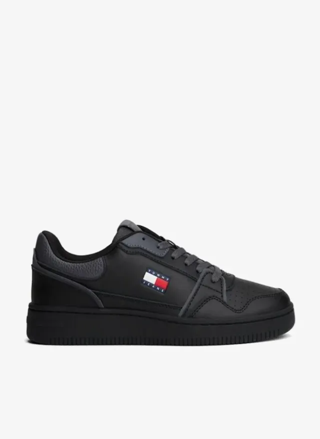 Retro Basketball Sneakers