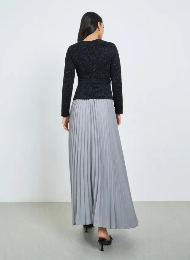 Green A-Line Maxi Dress with Waist Chain – image 5