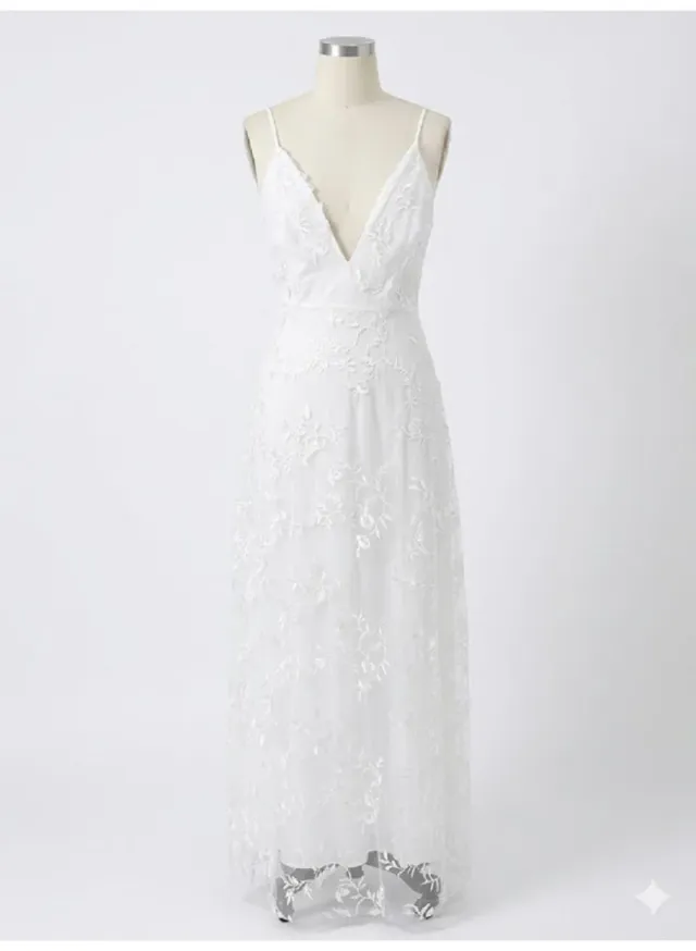 Floral Lace & Tulle Plunging Neckline Wedding Gown White Lace Dress with Halter – image 6
