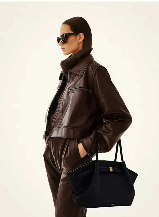Hana Medium Tote Bag -  Weave Black – image 7
