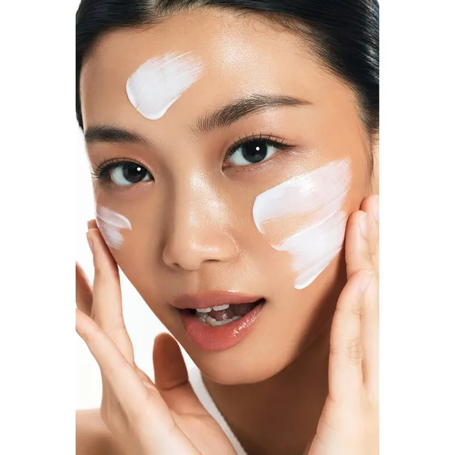 واقي شمس زيرو كاست بلمسة نهائية مرطبة وعامل وقاية SPF 50+ PA++++ – صورة 4