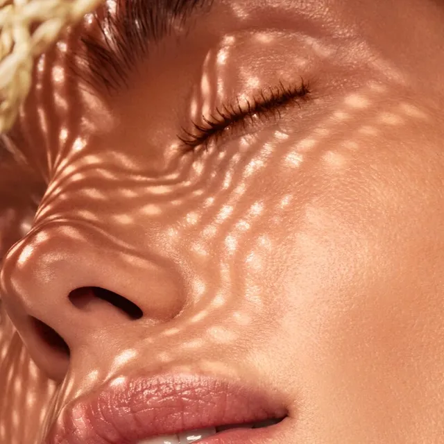 صن كيسد فلويد بعامل حماية من الشمس SPF30 – صورة 4