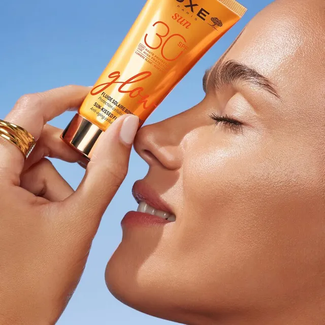 صن كيسد فلويد بعامل حماية من الشمس SPF30 – صورة 5