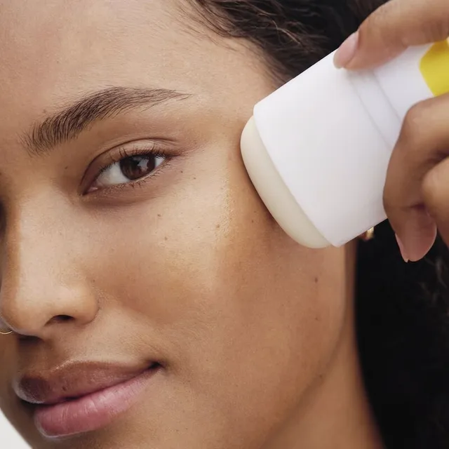 قلم بلاي إفريداي الواقي من الشمس بعامل حماية SPF50 – صورة 4