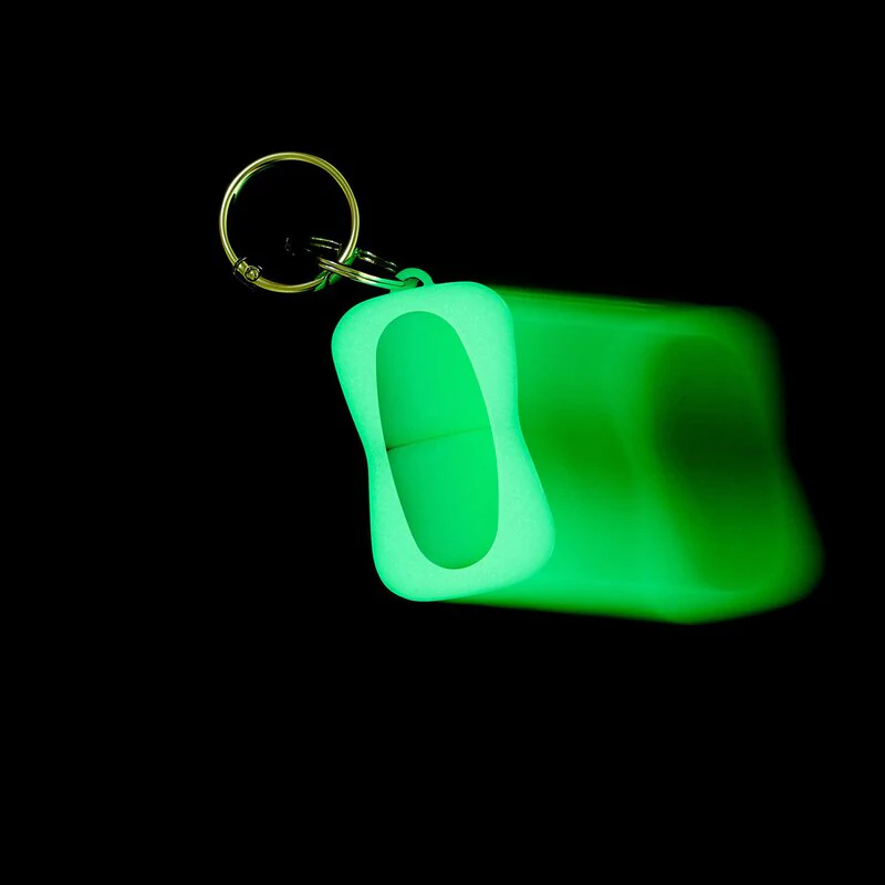 Glow Case - سلسلة مفاتيح