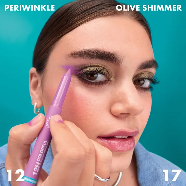 12-Hour Matte Eyeliner & Eyeshadow Stick with Built-In Sharpener – image 4