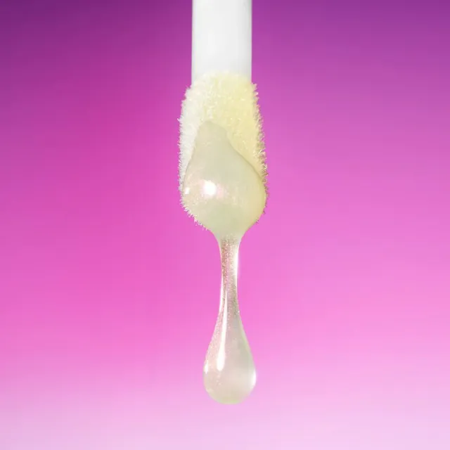 Tinted Glossy Lip Plumper with Immediate and Long-term Plumping Effect – image 5