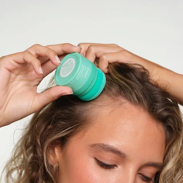 Universal Dry Shampoo Puff - Vegan, Cruelty-Free, Talc-Free, 99% Natural – image 6