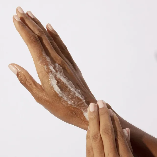 Sugar and Coconut Oil Scalp & Body Foaming Scrub – image 5