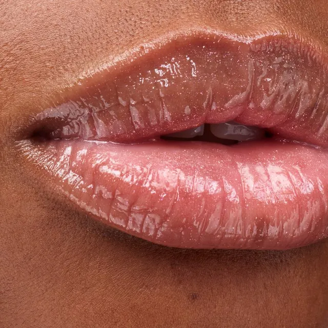 High-Shine Glassy Lip Gloss – image 3