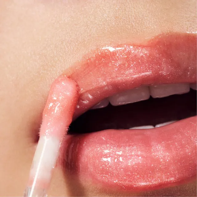 High-Shine Glassy Lip Gloss – image 5