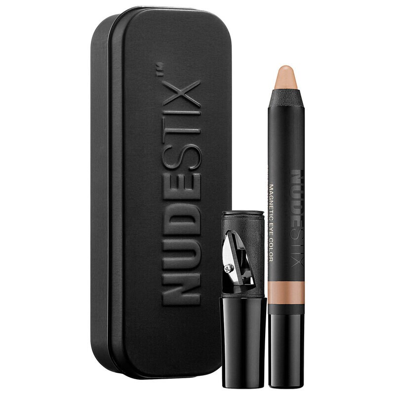 قلم لامع ملون للعيون ماجنيتيك لومينوس
