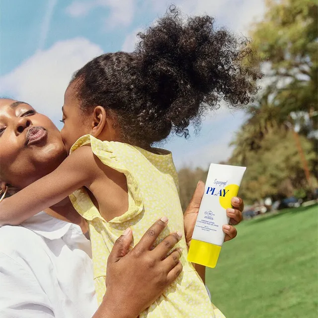 لوشن الوجه والجسم بلاي إفريداي بعامل حماية من الشمس SPF 50 – صورة 3