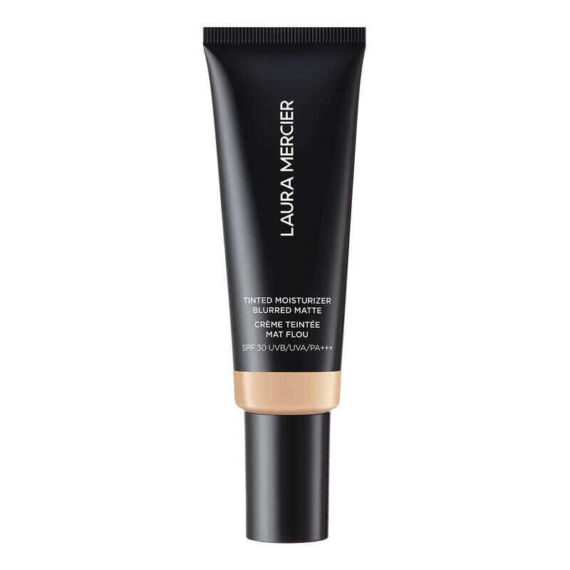كريم ملون بتأثير مطفي ناعم ومُعامل SPF30