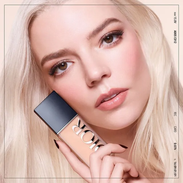 Forever Skin Wear Blurring Natural Matte 24H Wear Foundation – image 4
