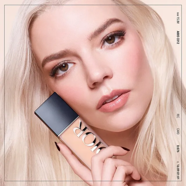 Forever Skin Wear Blurring Natural Matte 24H Wear Foundation – image 5