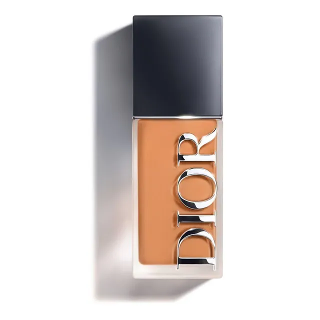 Forever Skin Wear Blurring Natural Matte 24H Wear Foundation