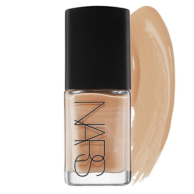 Sheer Glow Foundation