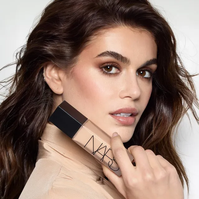 Matte Longwear Foundation – image 5