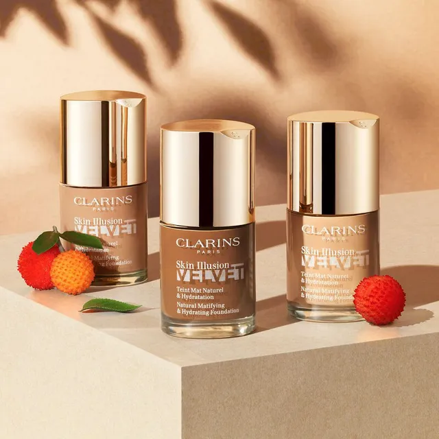 Liquid Foundation with Velvet Matte Finish and Bare Skin Effect – image 5
