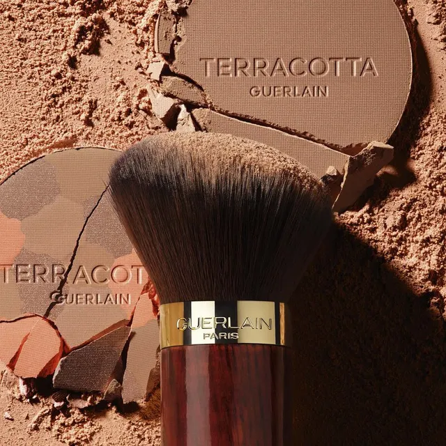 The Bronzing Powder, Terracotta – image 6