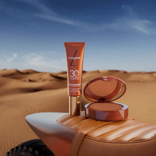 كريم إنفنيت برونز المُلوِّن للحماية من الشمس بلون متوسط/داكن بمُعامل حماية SPF30 – صورة 4
