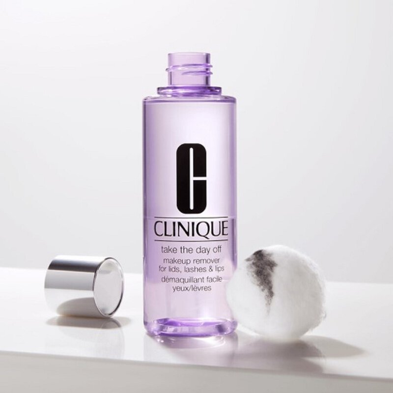 مزيل ماكياج الجفون والرموش والشفاه Take The Day Off™ - Makeup Remover