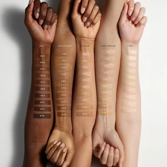 Soft'Lit Luminous Foundation – image 3