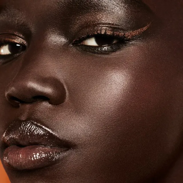 Le Glitty Lid Shimmer Liquid Liner Bronze – image 4