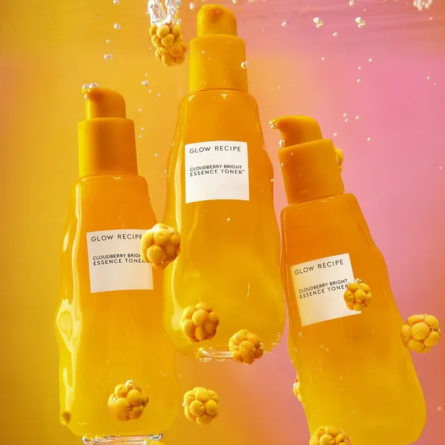 Cloudberry Bright Essence Toner – image 6