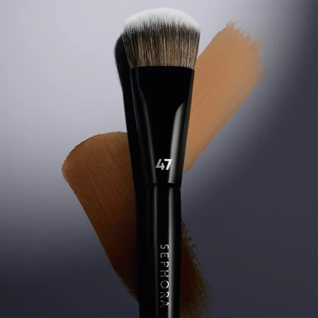 Pro Foundation Brush #47 – image 5