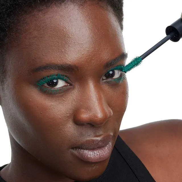 Lash Clash Extreme Volume Mascara – image 6