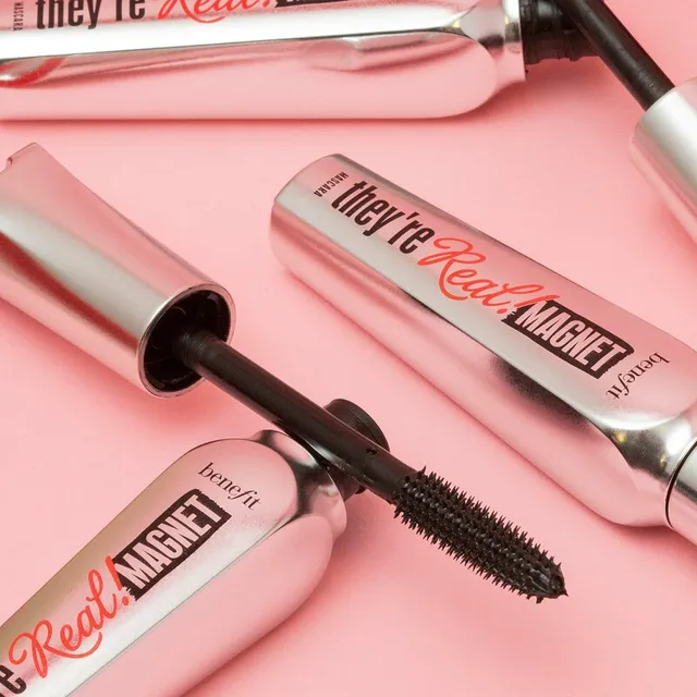 They’re Real! Magnet Extreme Lengthening Mascara – image 4