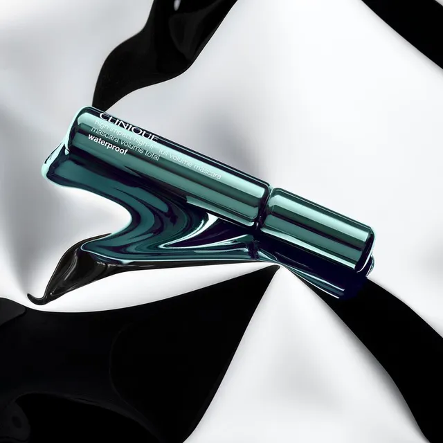 High Impact High-Fi™ Waterproof Full Volume Mascara – image 5