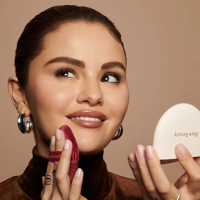 Soft Touch Powder Puff – image 2