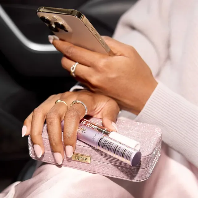 eyes on me mascara & liner clutch – صورة 6