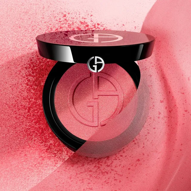 Luminous Silk Glow Blush – image 5