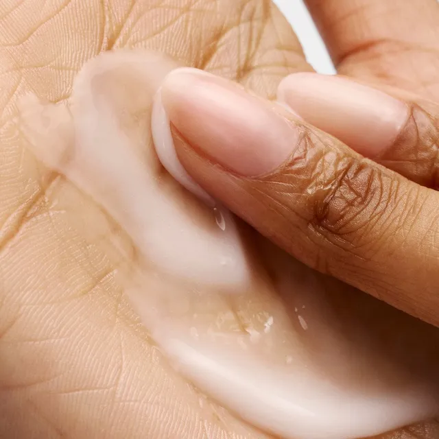 Hydrating Cream-to-Milk Cleanser – image 5