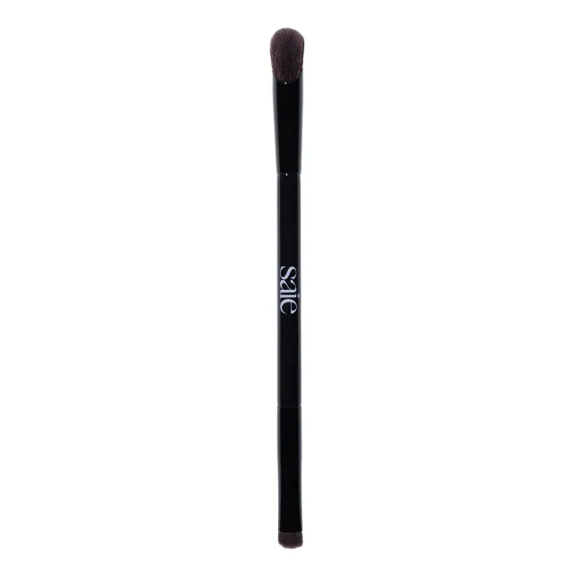 The Dual-Ended Eyeshadow Brush